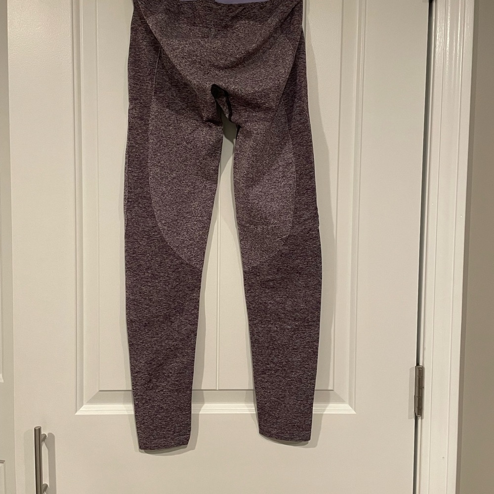 Gymshark Flex Leggings-Ruby. Size: M - image 5